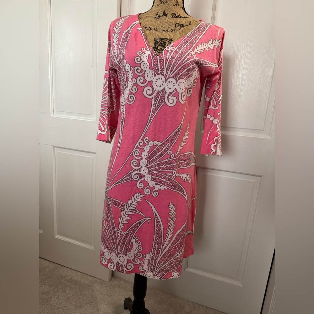 Pink and White Sheath Dress with V-Neck and 3/4 Sleeves